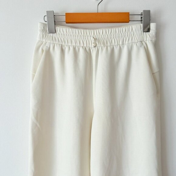 Lululemon Softstreme High-Rise Straight-Leg Cropped Pant Size 4 - Picture 7 of 9